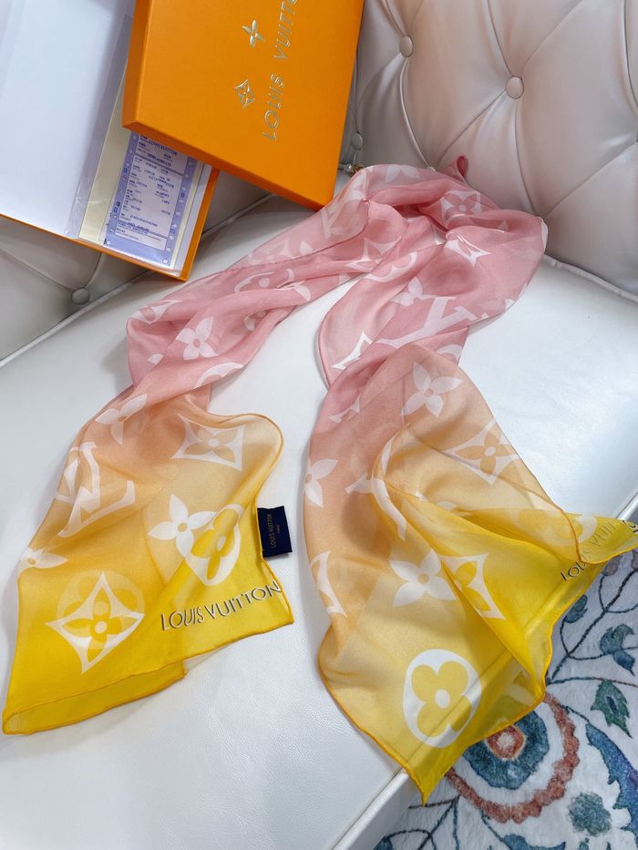 Louis Vuitton Scarf LVS00018